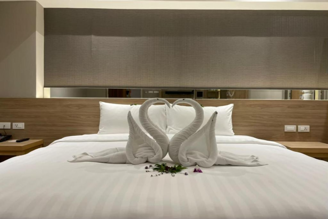 Almas Hotel Bangkok 20/65