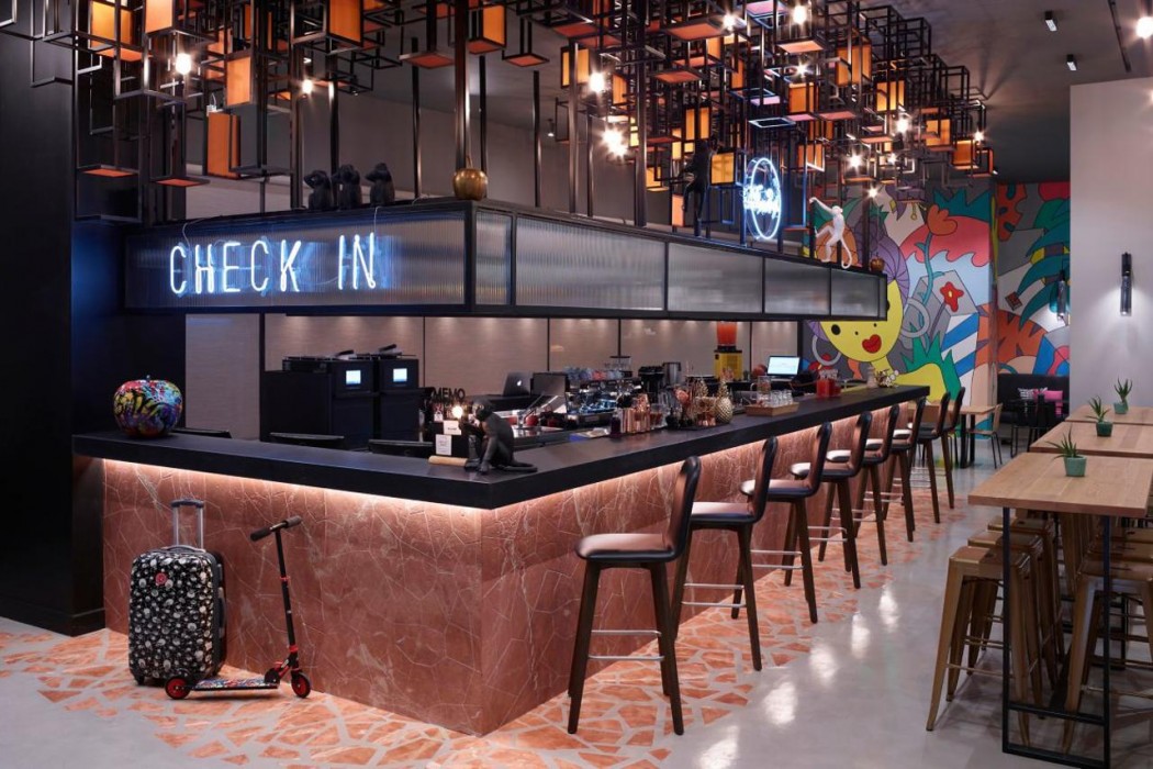 Moxy Athens City 26/66