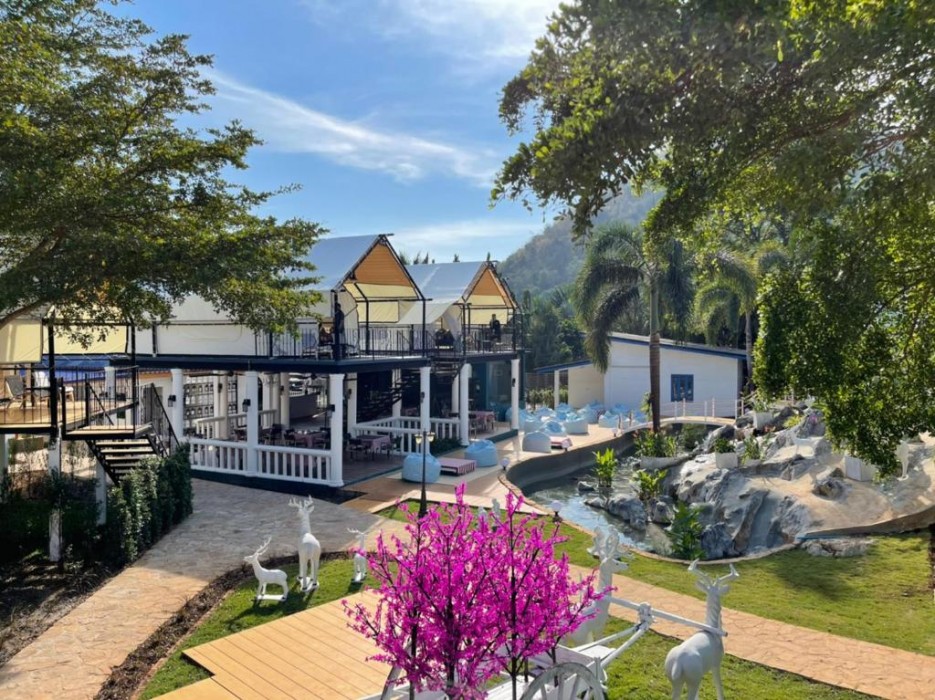 Mont Blanc Base Camp Khao Yai in PAK CHONG