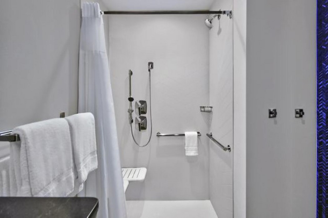 Fairfield Inn & Suites by Marriott Orlando at Flamingo Crossings Town Center 12/41
