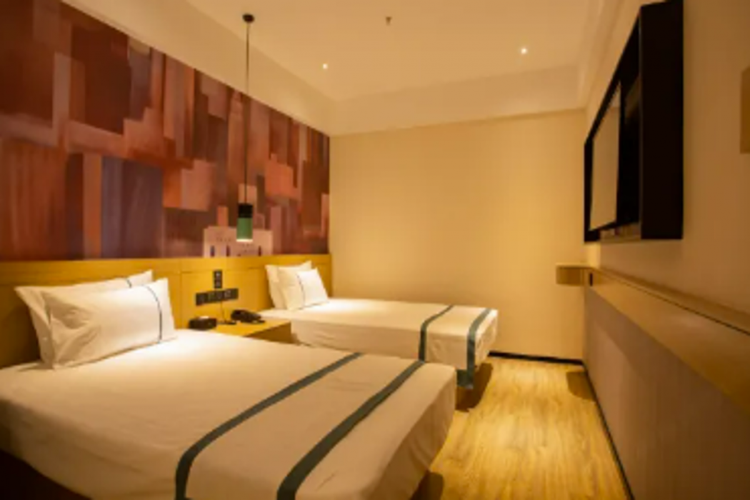 City Comfort Inn Xianning Yinquan Avenue 24/51