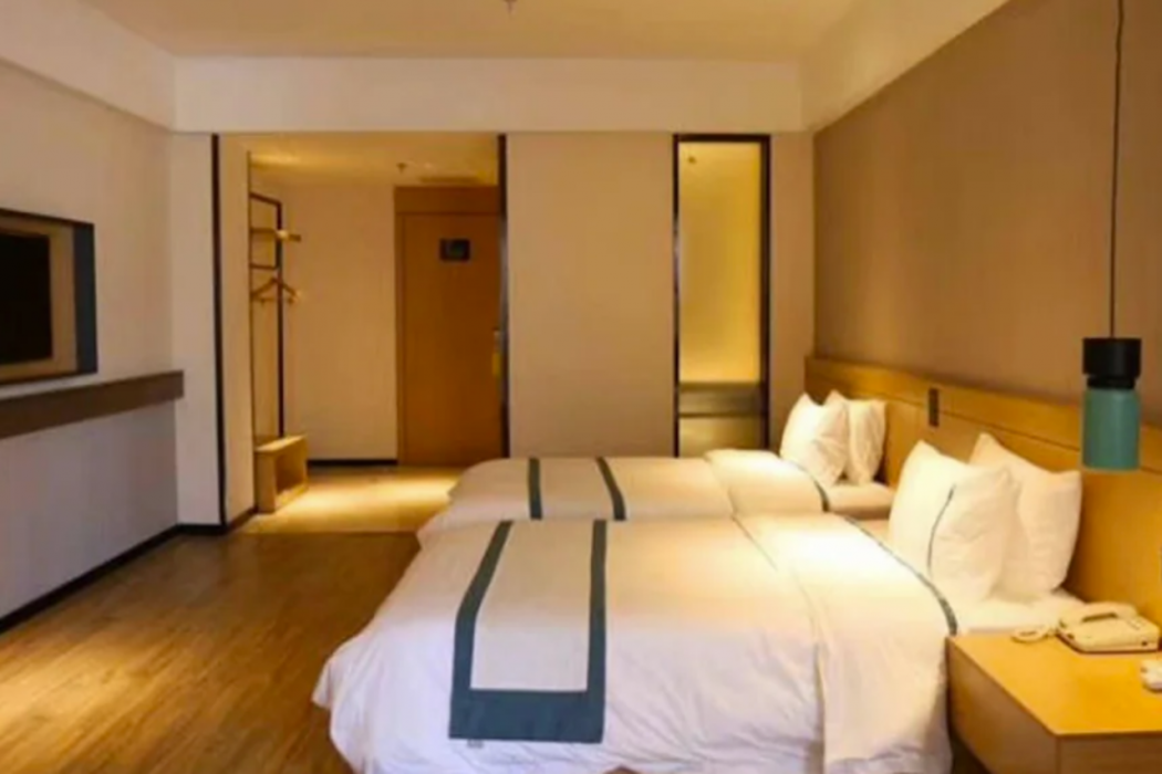 City Comfort Inn Xiantao First Middle School 19/52