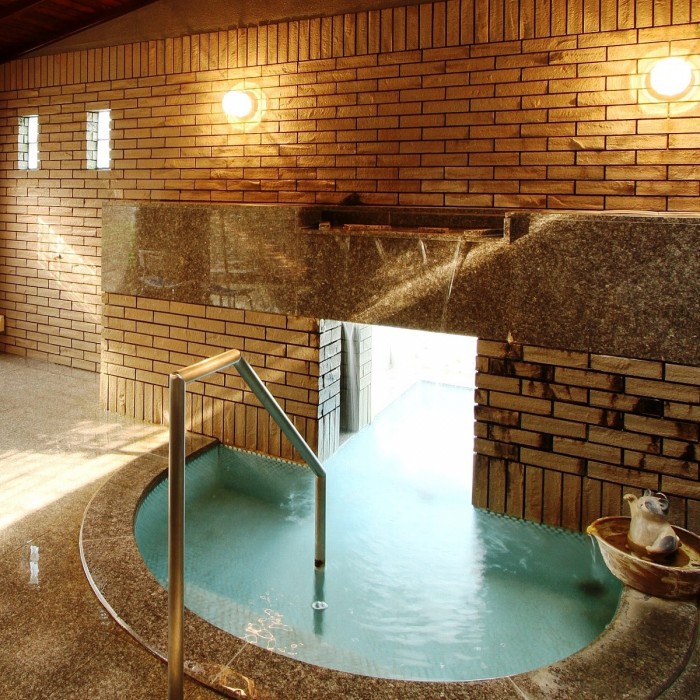 Wakura Onsen Aji na Yado Housenkaku 7/16