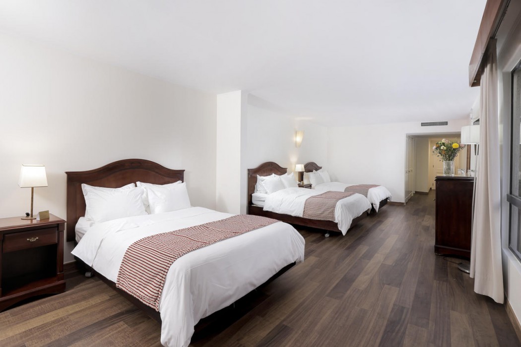 MR. Hotel 23/69