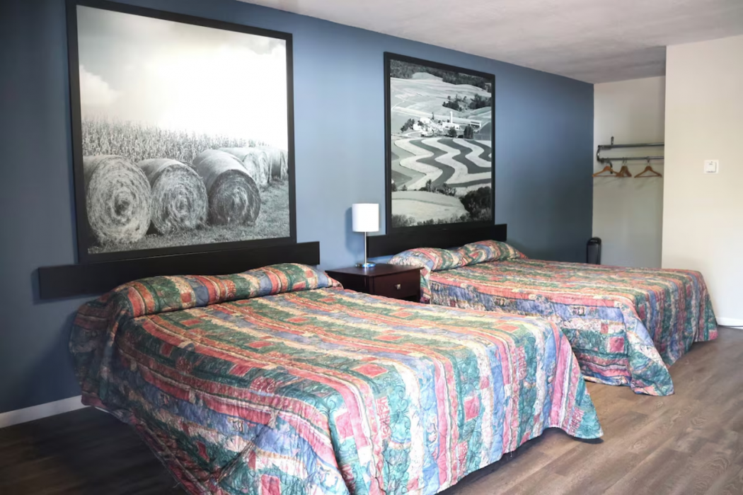 OYO Landmark Inn Oskaloosa Near Hwy 63 23/59