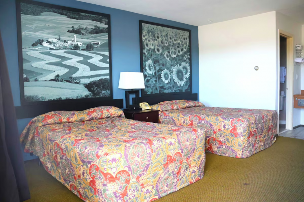 OYO Landmark Inn Oskaloosa Near Hwy 63 25/59