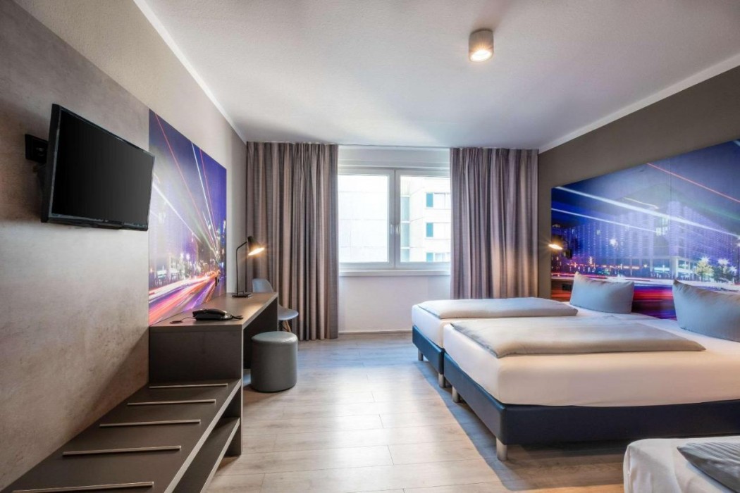Hotel Berlin Lichtenberg 7/27