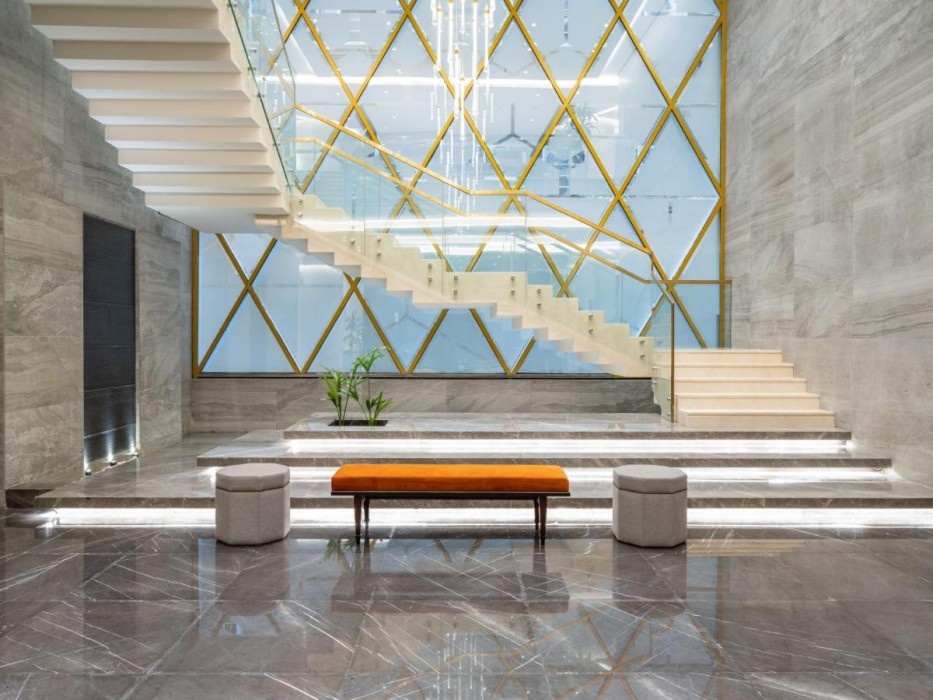 فندق ورقان العزيزية دبل تري من هيلتون(Wirgan Hotel Al Azizyah Makkah)