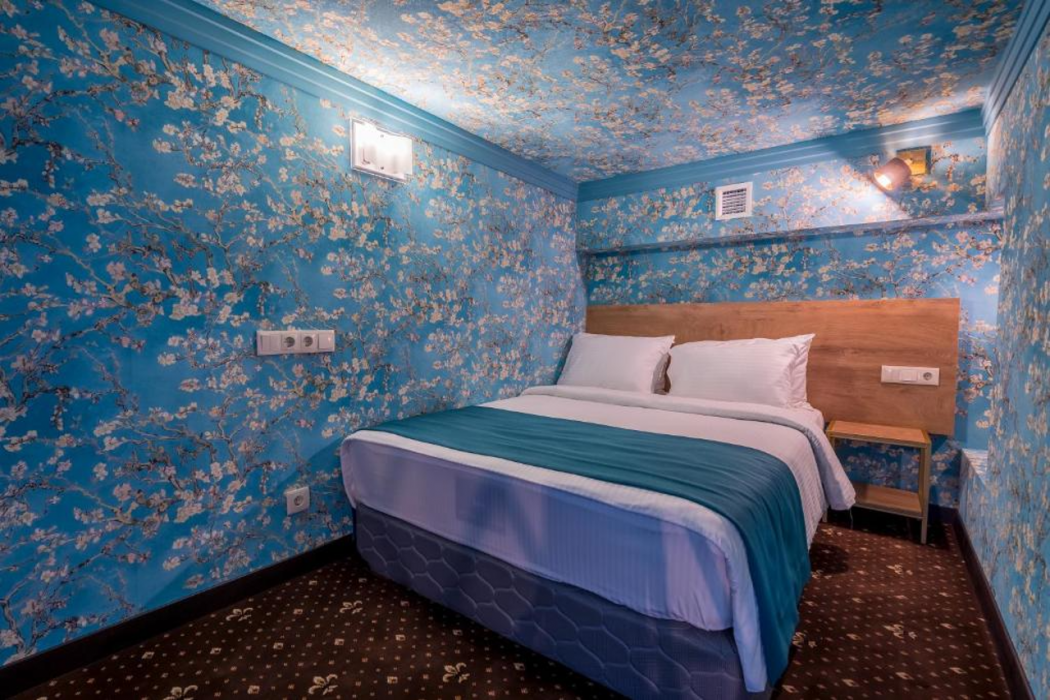 Hotel Gladius inn 12/63