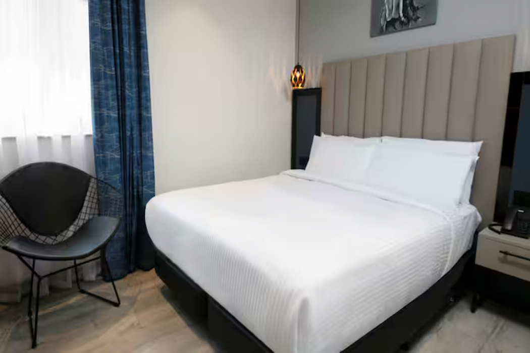 Spark by Hilton Luton 9/34