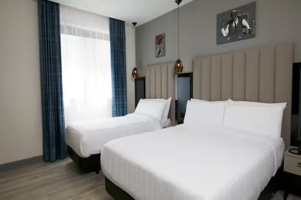 Spark by Hilton Luton 8/34