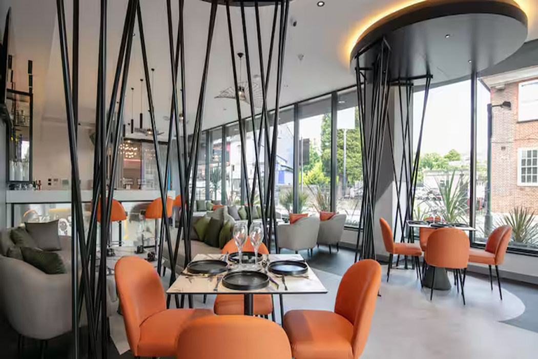 Spark by Hilton Luton 16/34