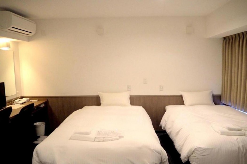Hotel Excellence Enmachi Ekimae 10/42