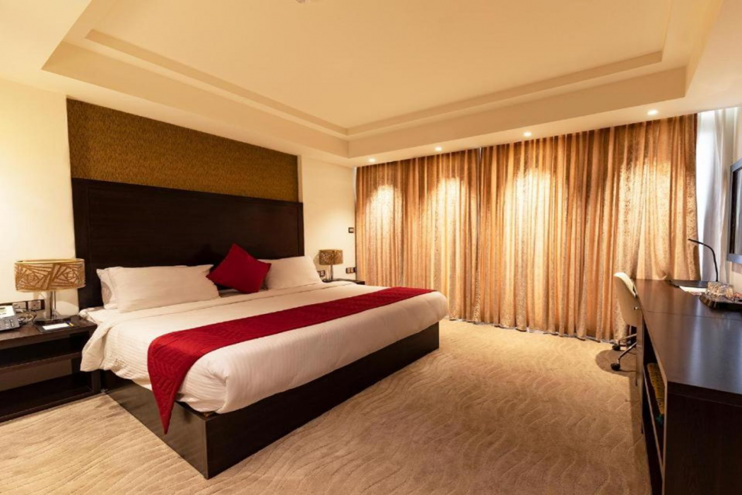 Horizon hotel 9/45