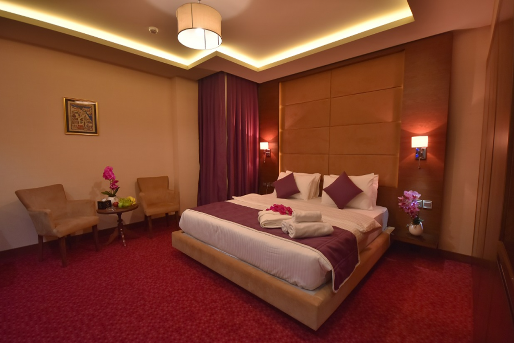 Hyksos Hotel 16/62