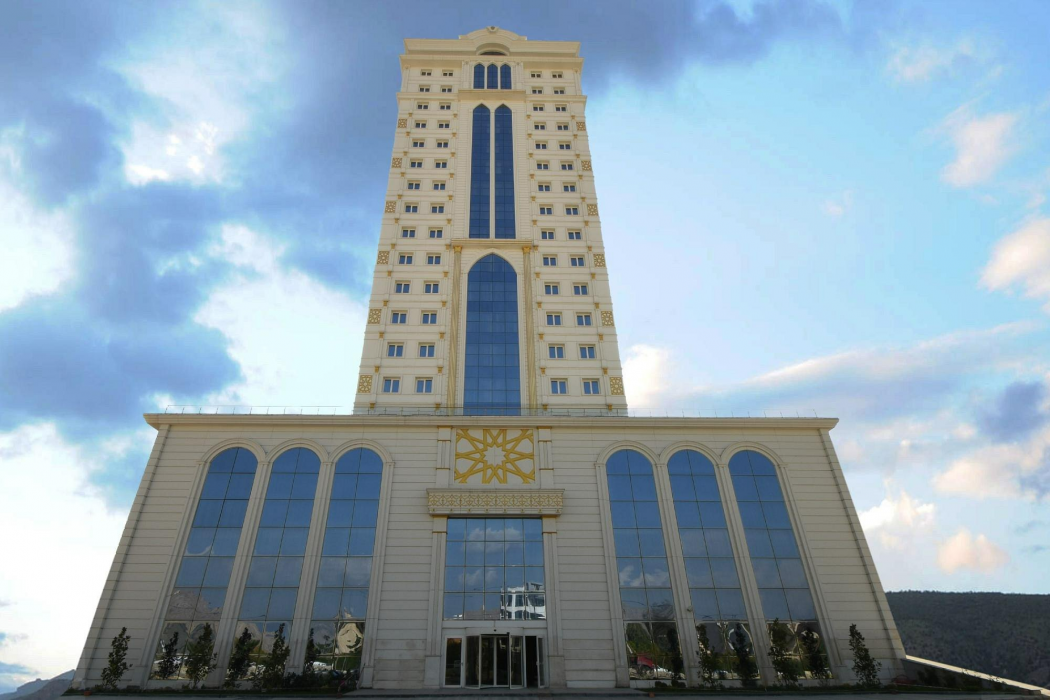 Crixos hotel Duhok