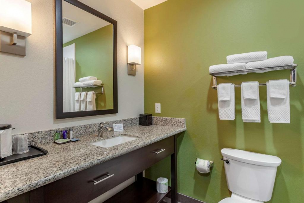 Sleep Inn & Suites Waller, TX 15/26
