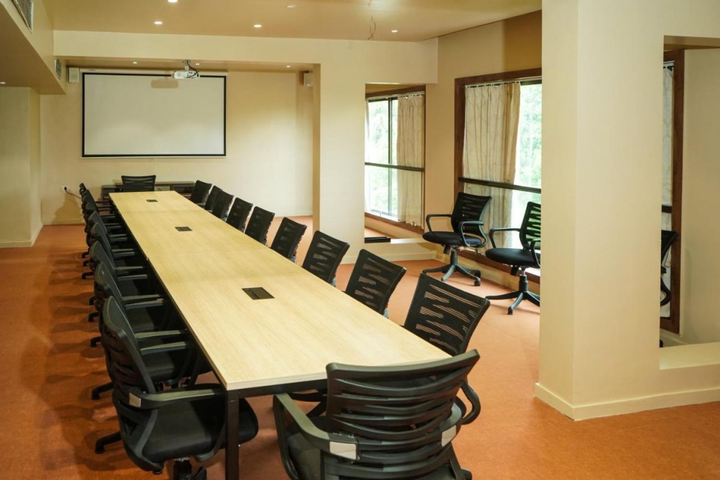 Nest Beacon Hotel Daman 25/33