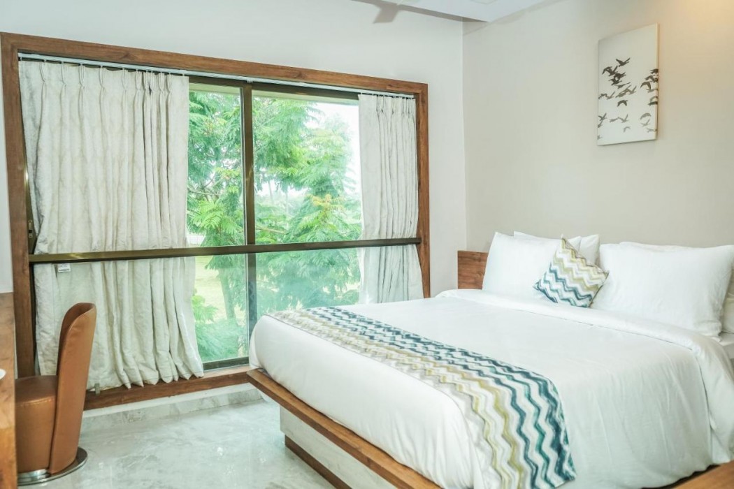 Nest Beacon Hotel Daman 14/33