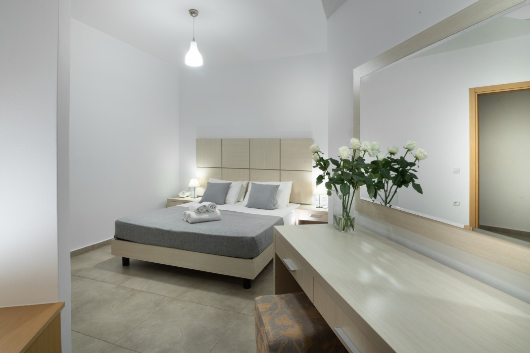 Alexandros Studios 17/53