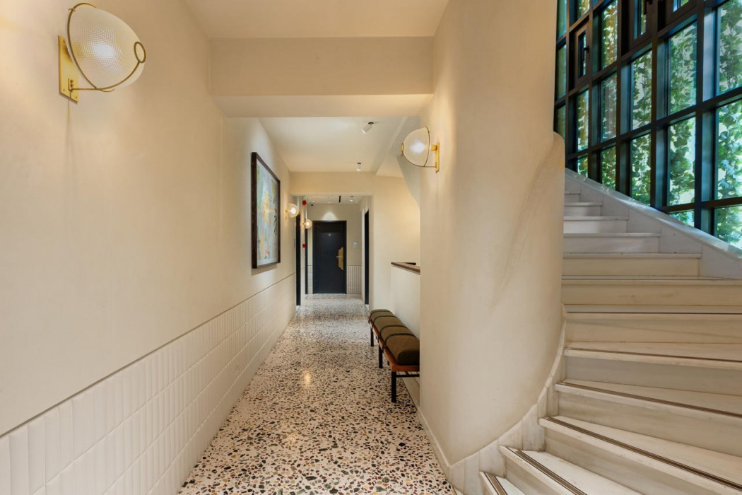 Gatsby Athens Hotel 5/69