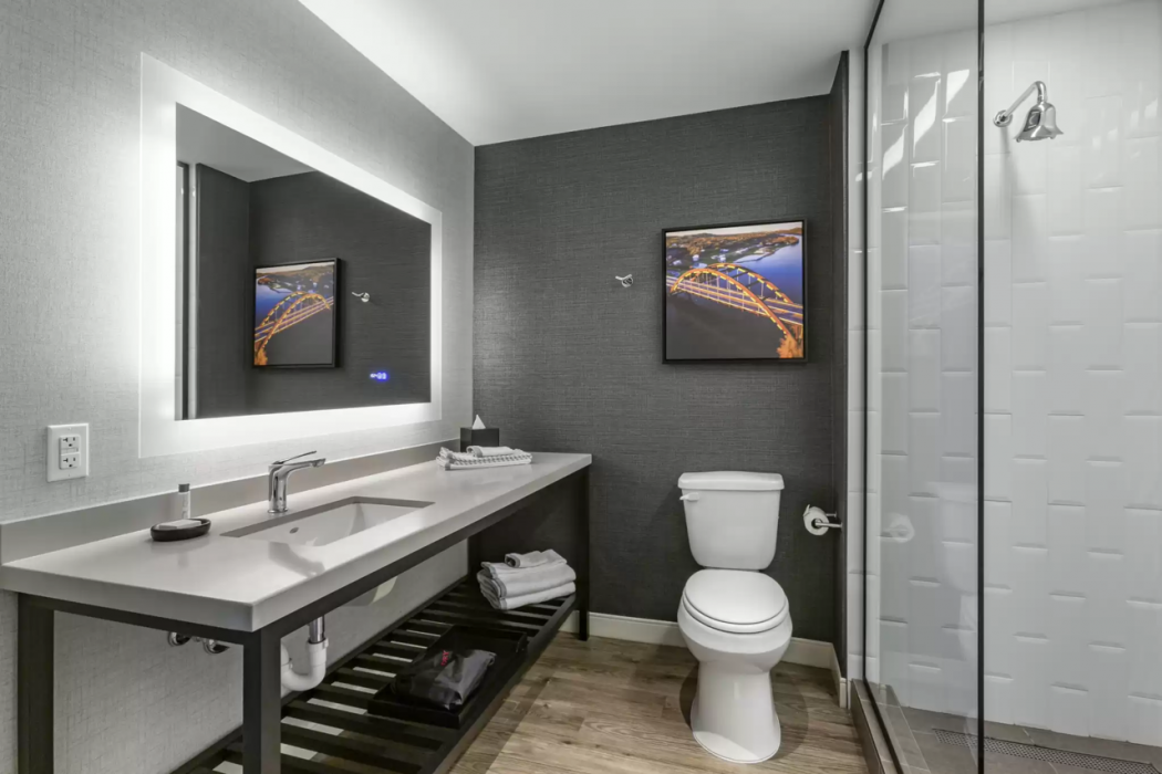Cambria Hotel Austin Airport 13/47
