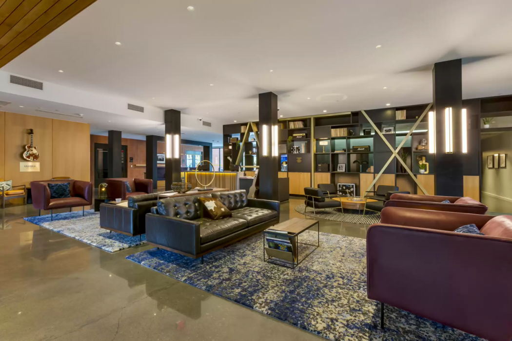 Cambria Hotel Austin Airport 7/47
