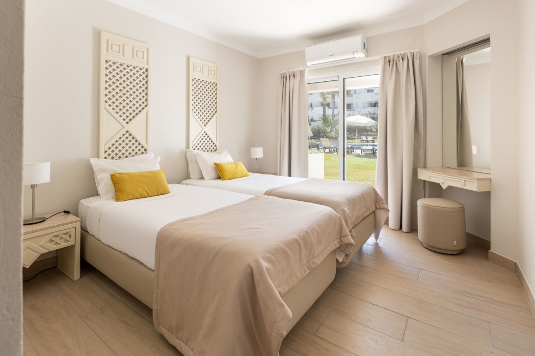 Balaia Golf Village 27/94