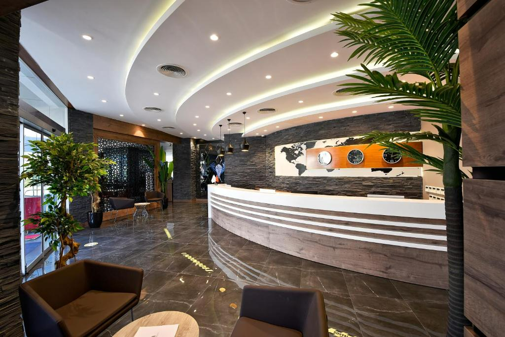 Lobby at Grand Sapphire City Hotel, FAMAGUSTA