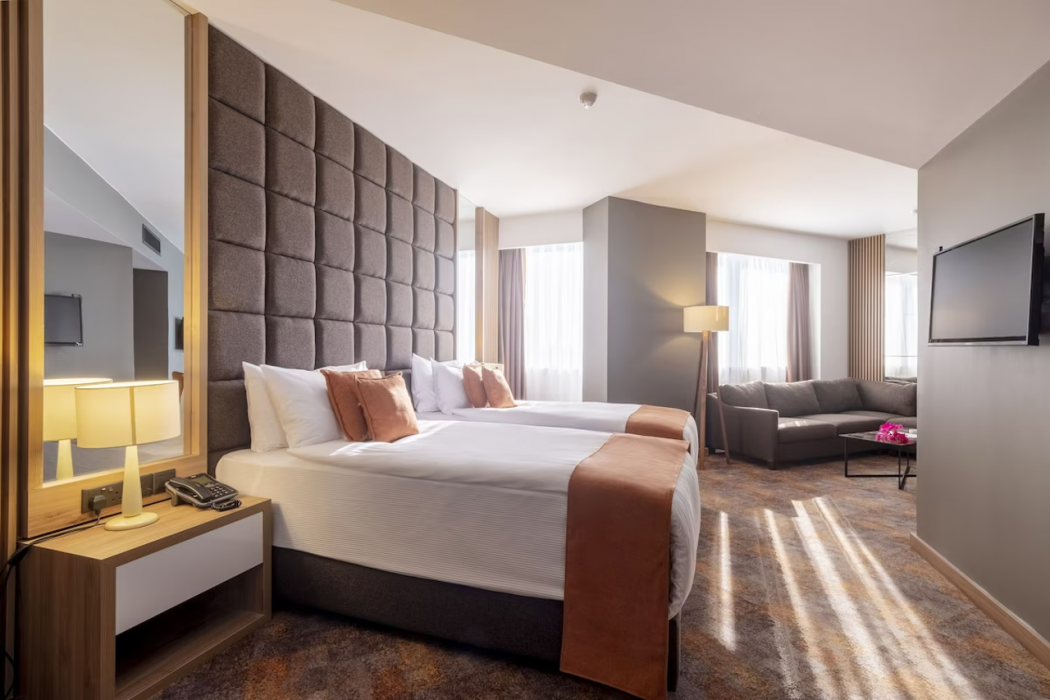 Grand Sapphire City Hotel 8/38