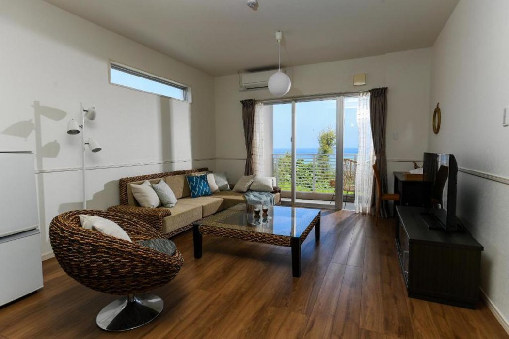 Odysis Onna Resort Hotel 27/72