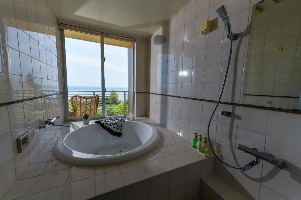 Odysis Onna Resort Hotel 40/72