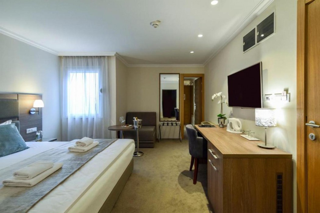 Opera Garni Hotel Belgrade 6/44