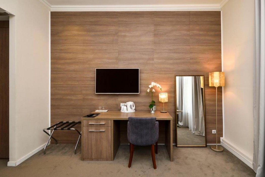 Opera Garni Hotel Belgrade 13/44