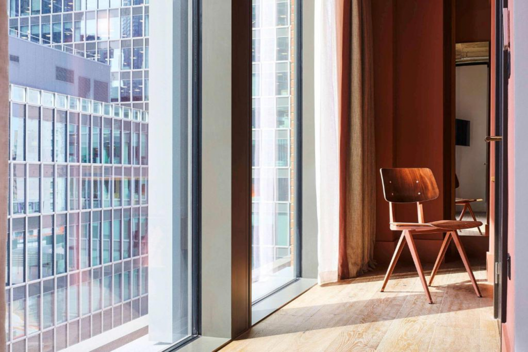 TRIBE London Canary Wharf 21/61