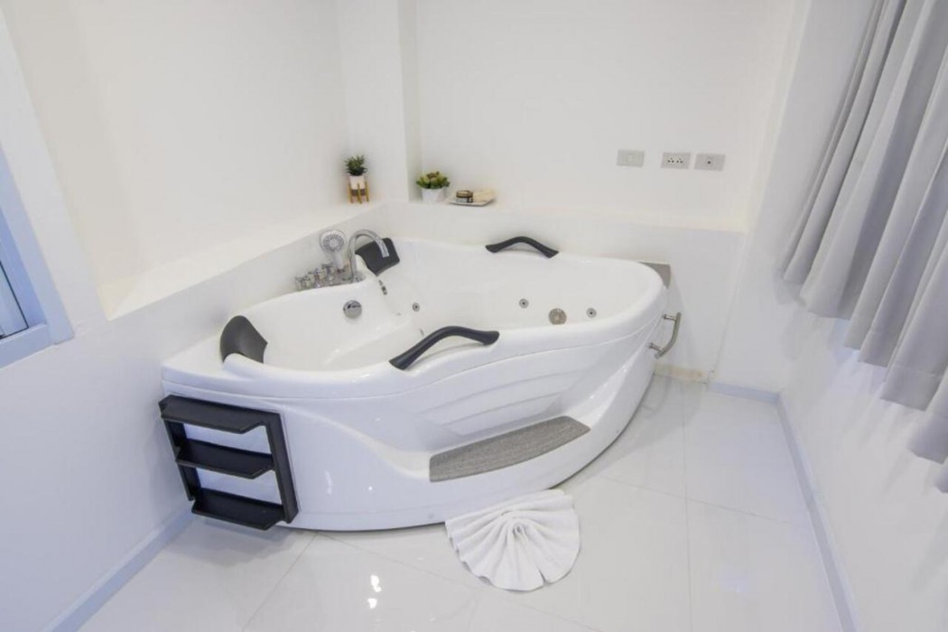 The White Hotel By Charoensri 26/47