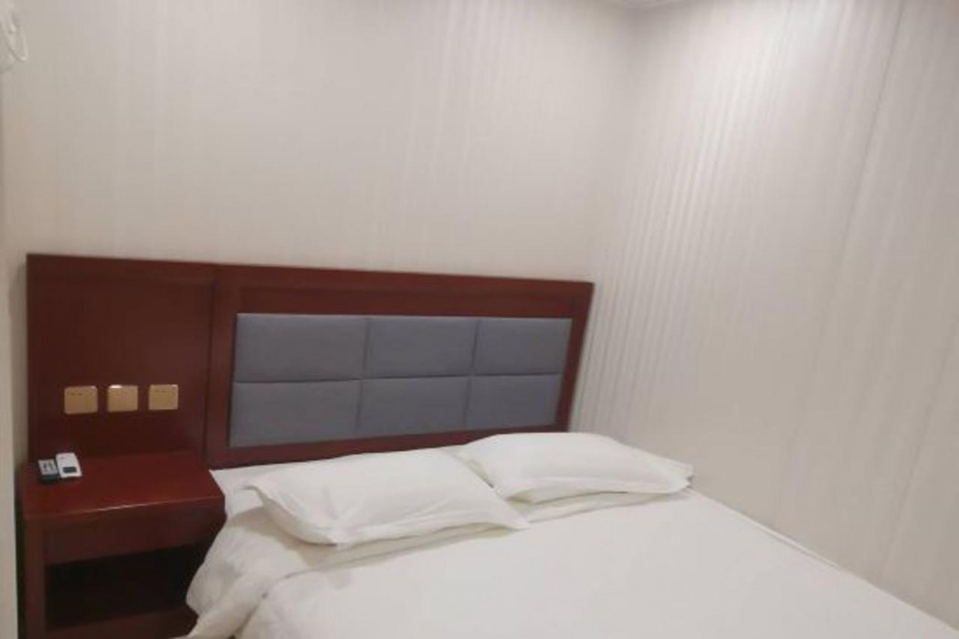 Aohui Hotel 3/8