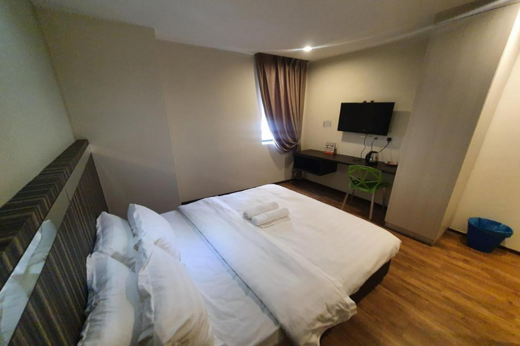 KINO HOTEL 15/51