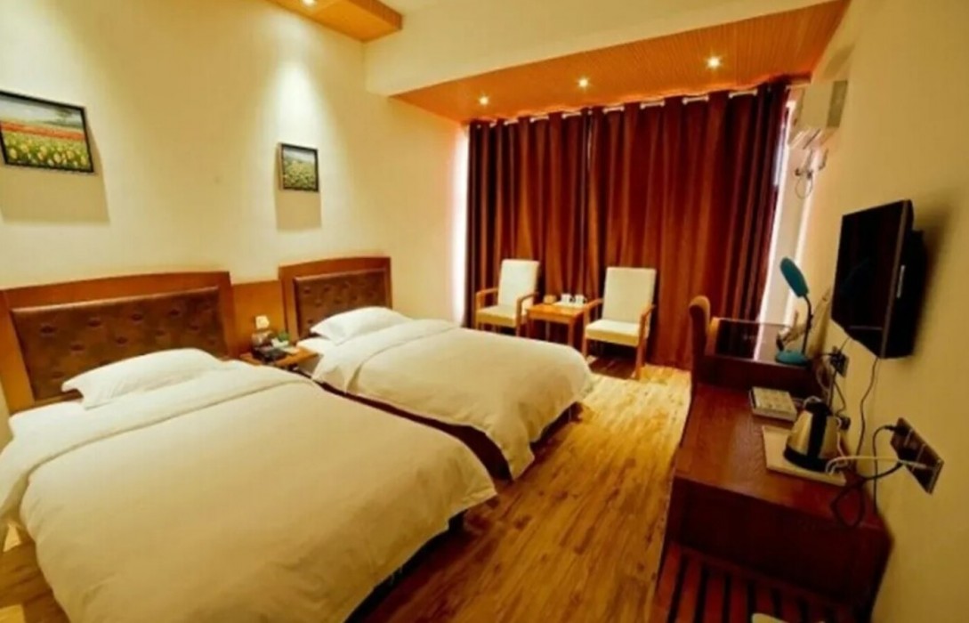 Lvying Haoting Business Hotel 16/41