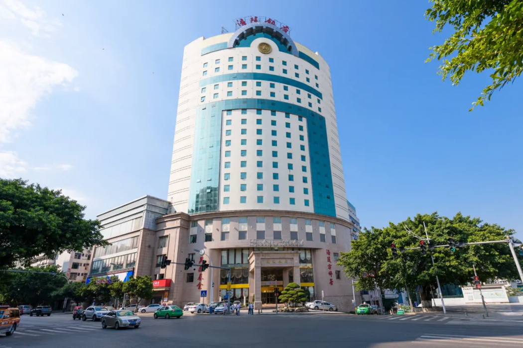Fuling Hotel 1/24