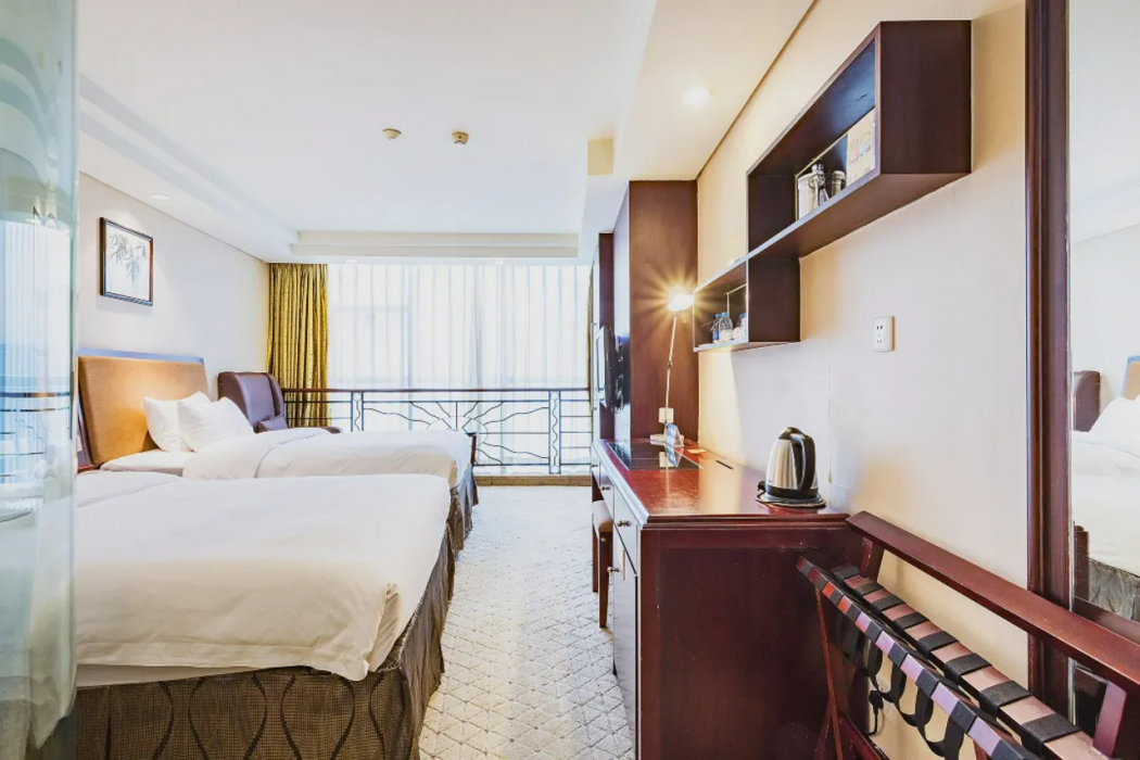 Fuling Hotel 8/24