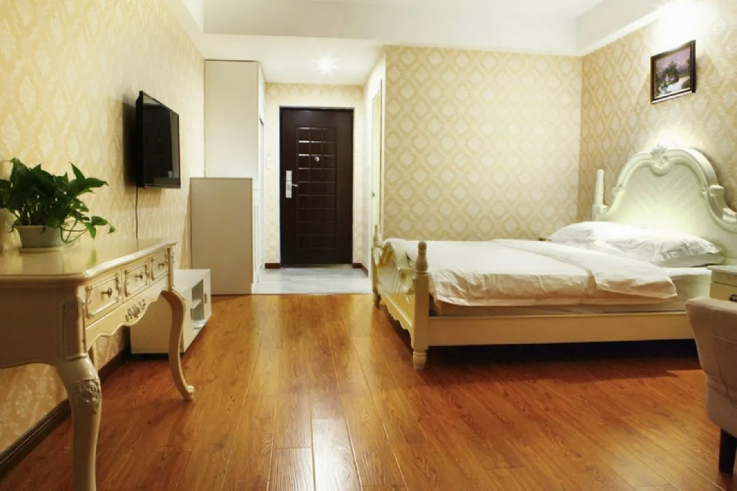 Haoma Shangpin Hotel (Chongqing Yuanyang Light Rail Station) 5/8