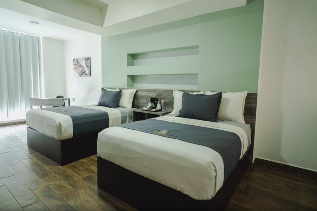 Real Naviero Hotel Ejecutivo 8/25