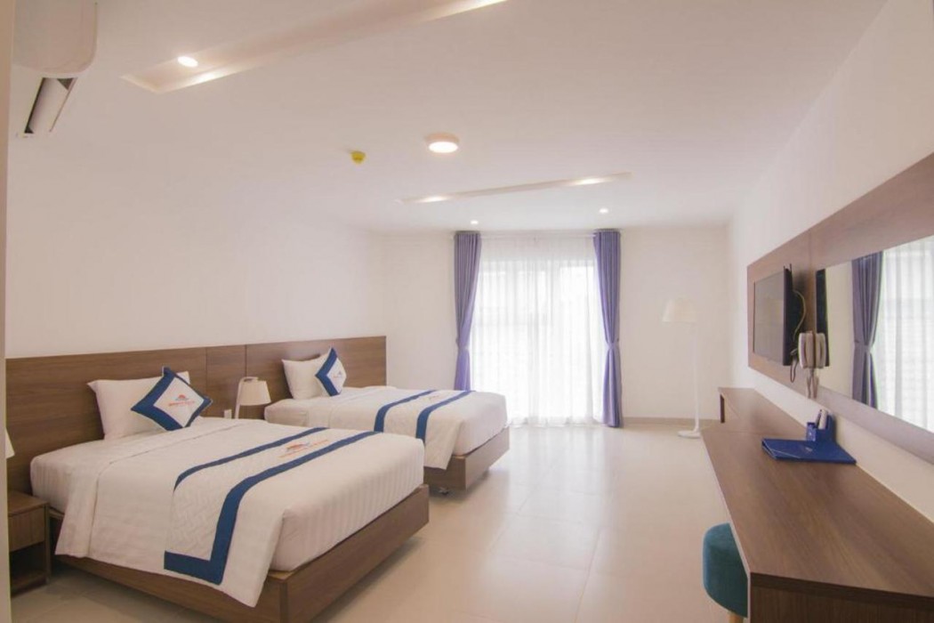 Mermaid Seaside Hotel 10/59