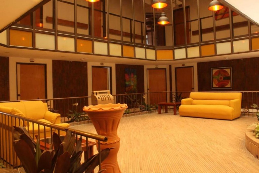 Hotel Mariscal Robledo Cartago 2/22