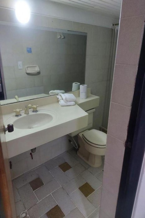 Hotel Mariscal Robledo Cartago 6/22