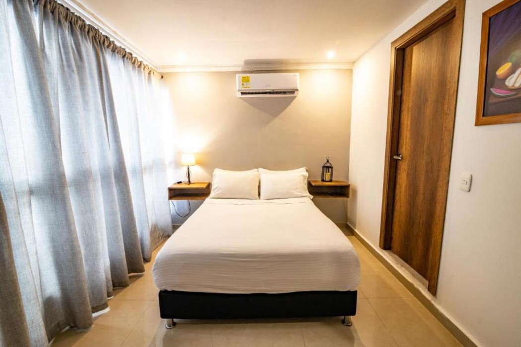 Hotel Amoek 8/22
