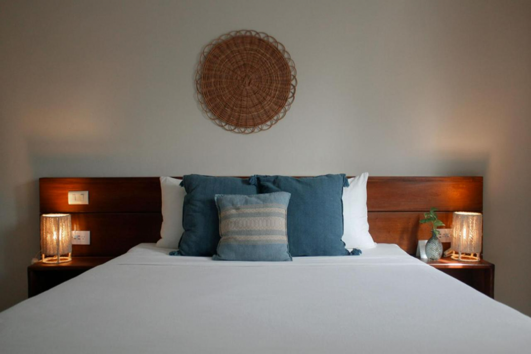 Noah Beach Hotel and Suites 11/55
