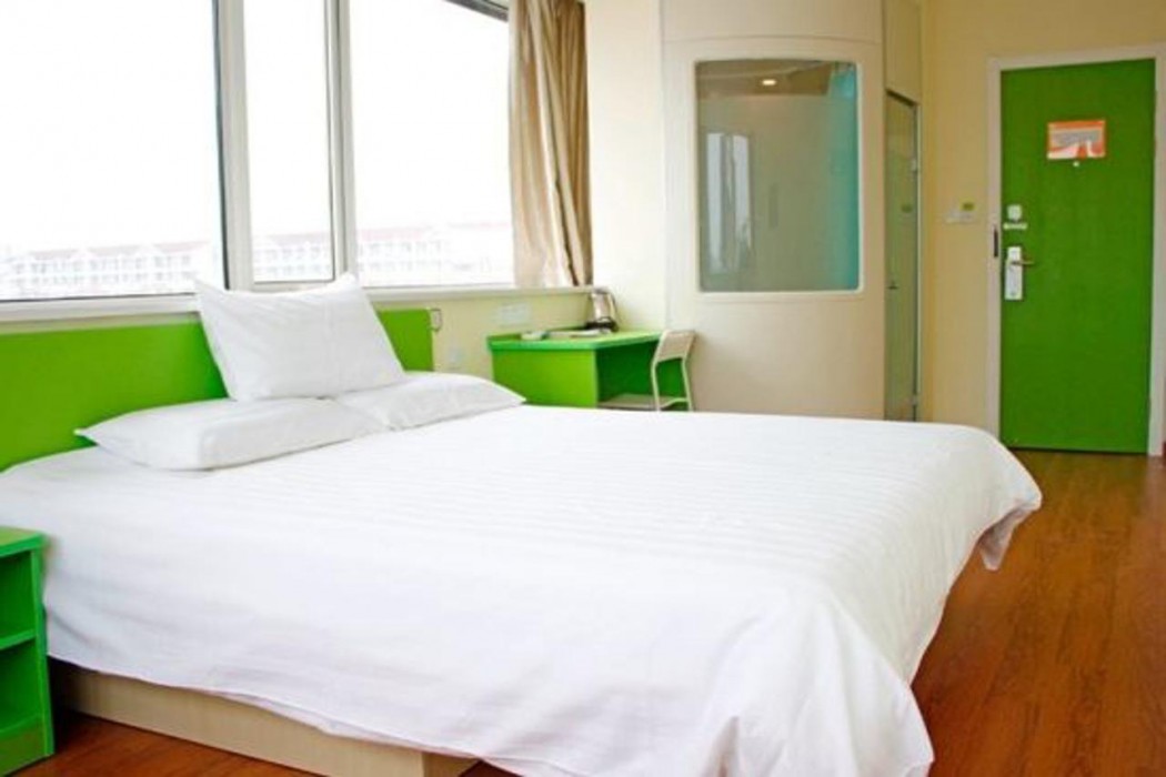 Hi Inn (Shanghai Fengxian Nanqiao) 16/30