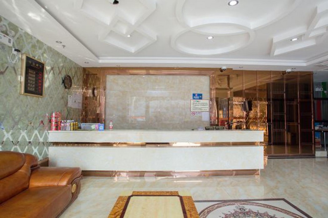Aiyi Business Hotel 5/28